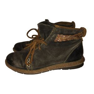 Born Temple Boot Womens 7.Brown Grey Euro 38 Lace Up Suede Bootie F32529